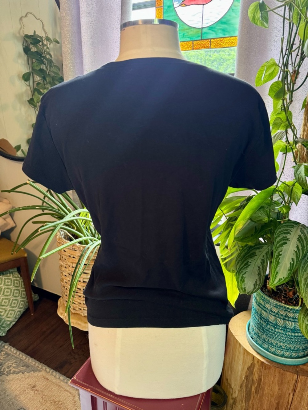 Tommy Hilfiger Navy Short Sleeve Crewneck Tee with Small Flag Logo - Picture 3 of 3
